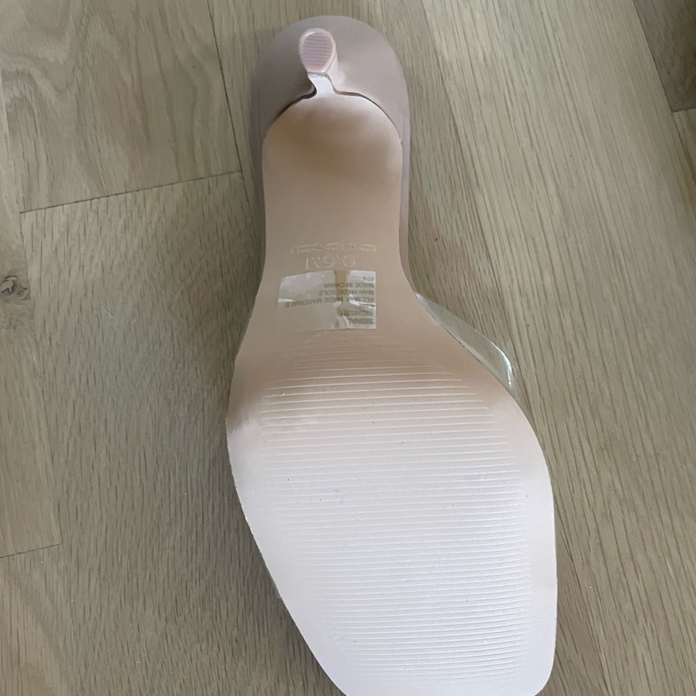 Steve Madden.  9.5 Heel.  Brand new.